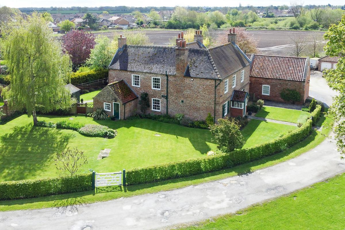 Manor Farm House Main Street, Sutton on Derwent, York
