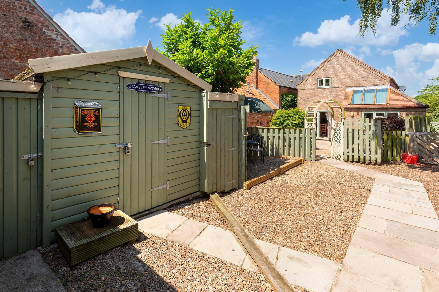 Serenbe Main Street, Ellerton, York