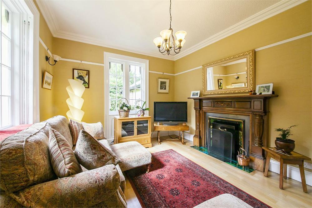 *The Cottage High Street, Carlton, Goole