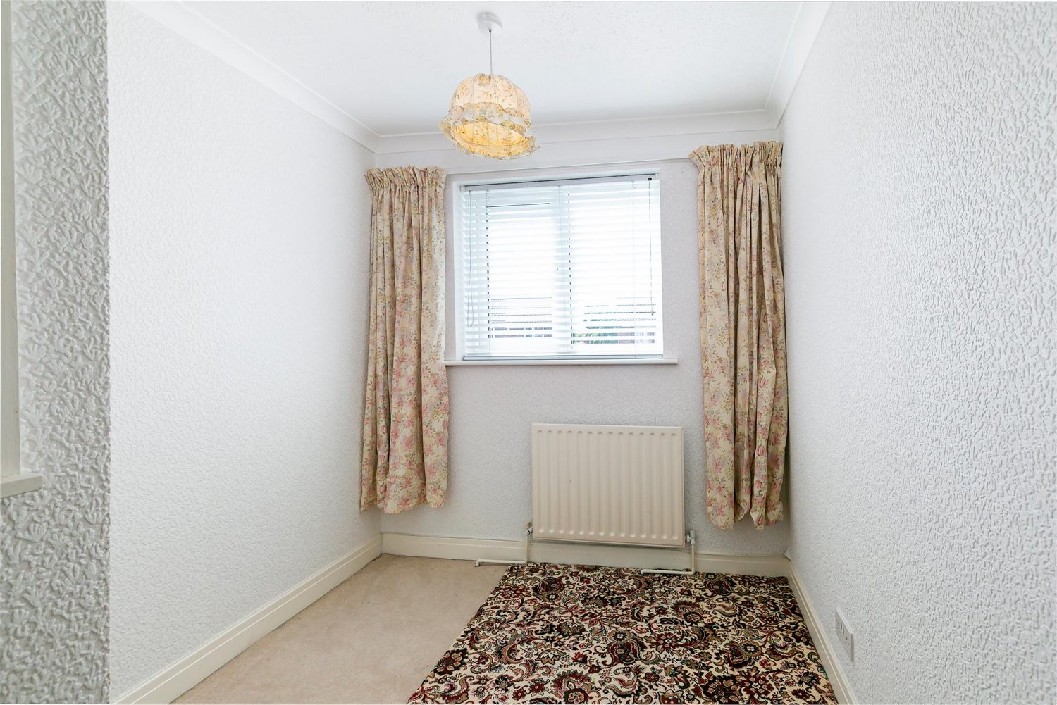 5 Dee Close, , York