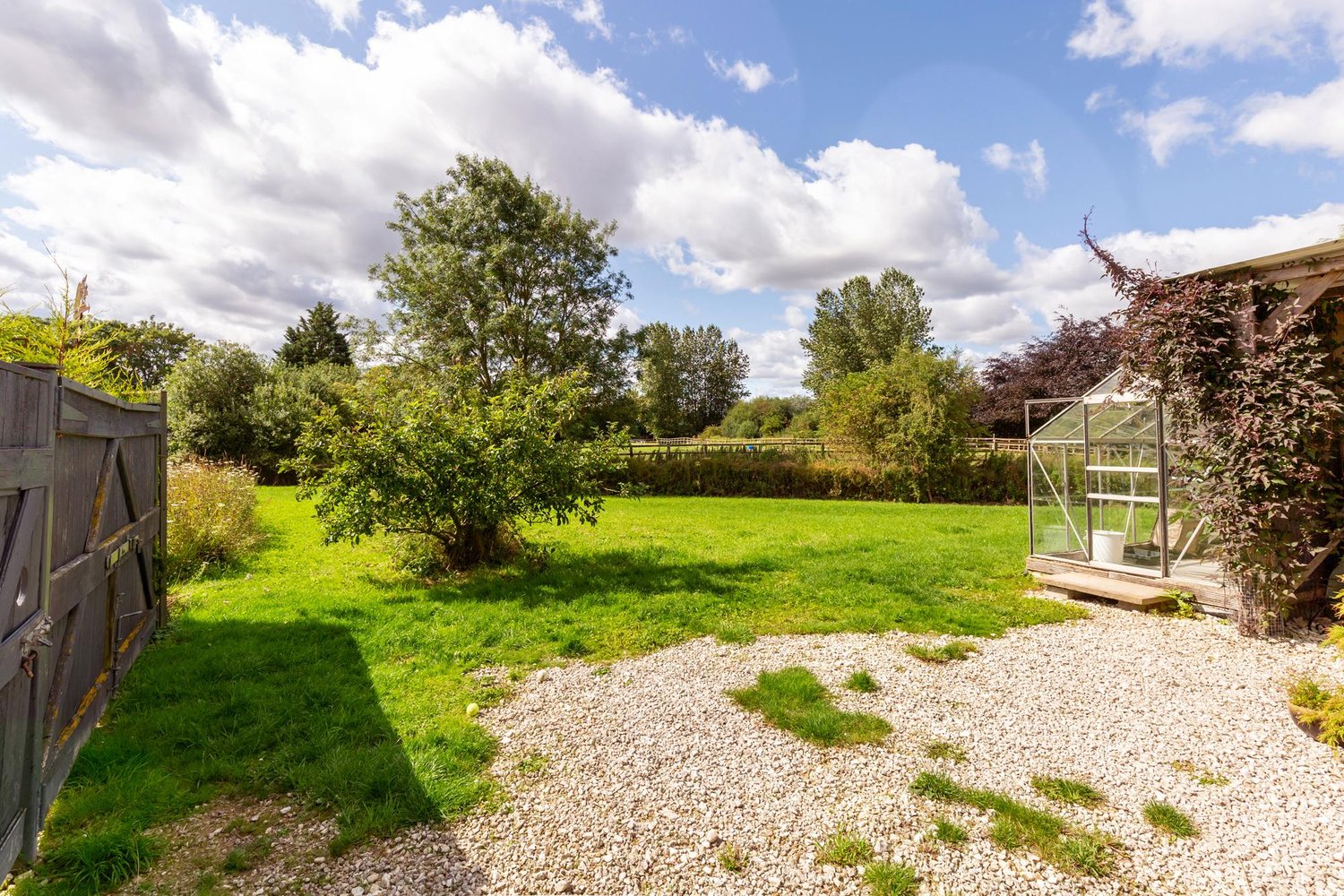 Throstlegate Main Street , Burnby, York