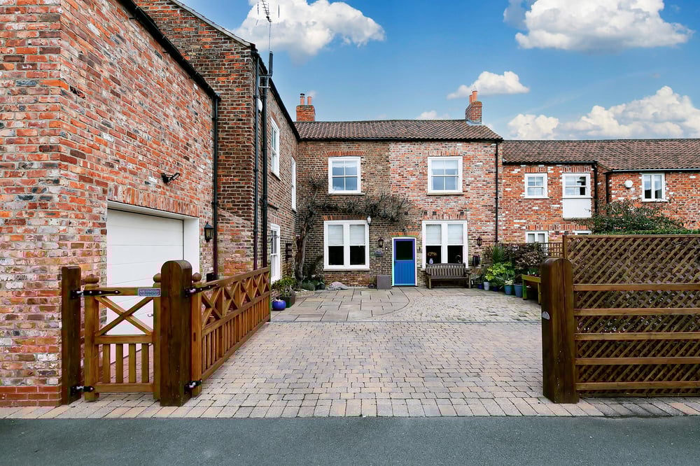 1 Beechwood Close, Fangfoss, York