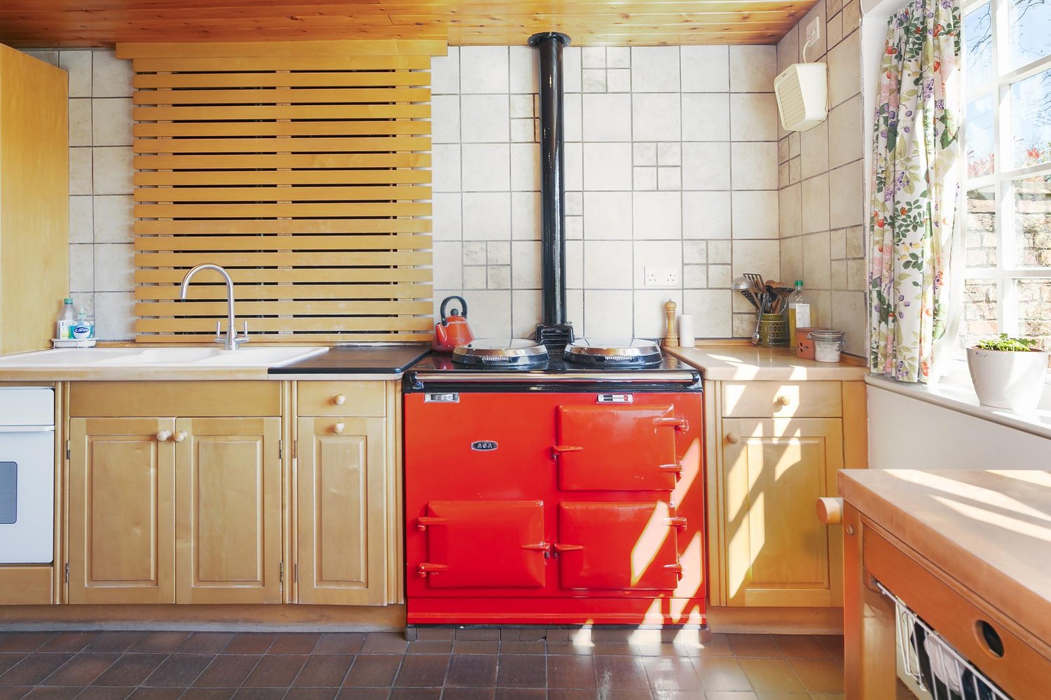 *Moat Farm Cottage  Middle Street, Laytham, York