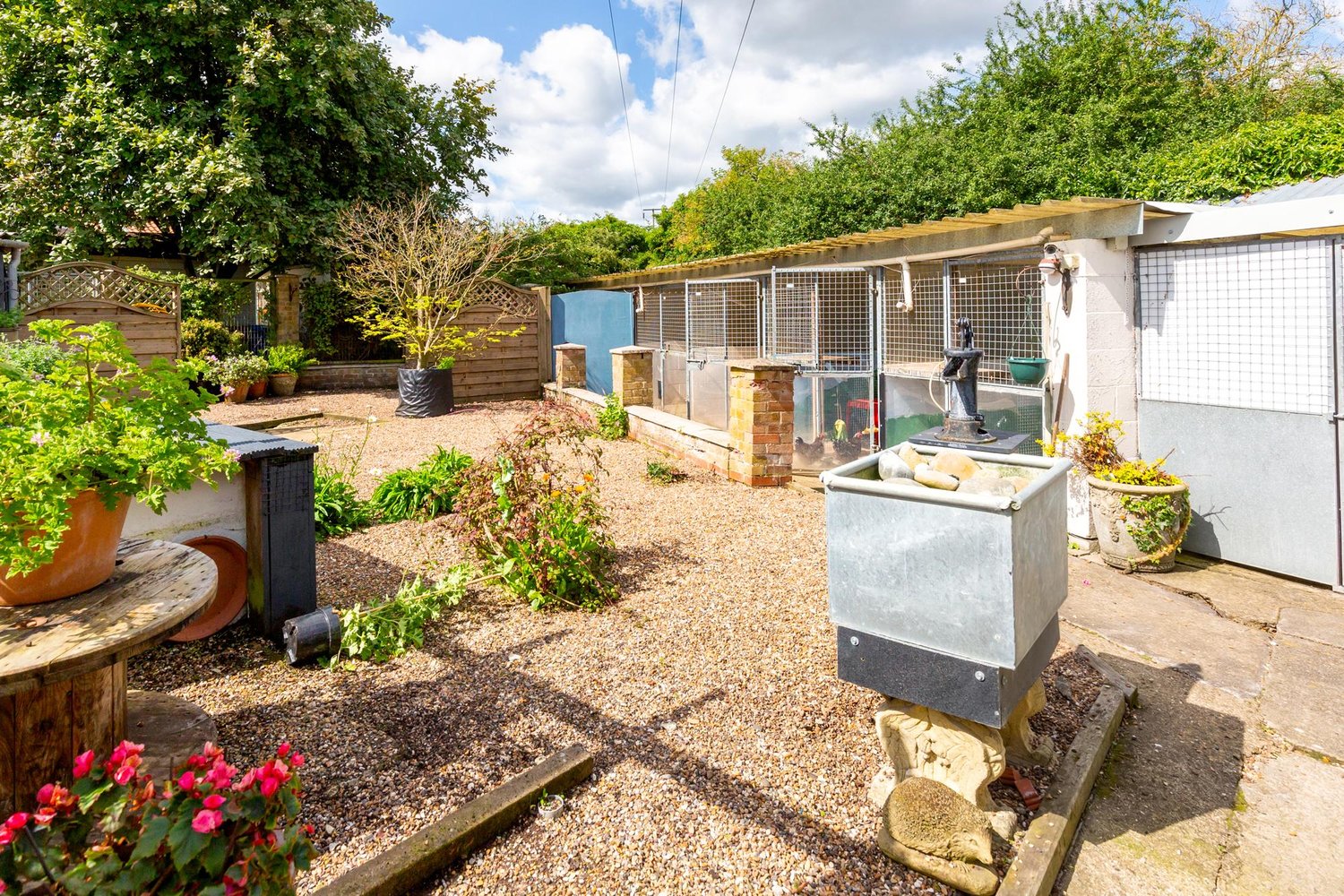 Throstlegate Main Street , Burnby, York