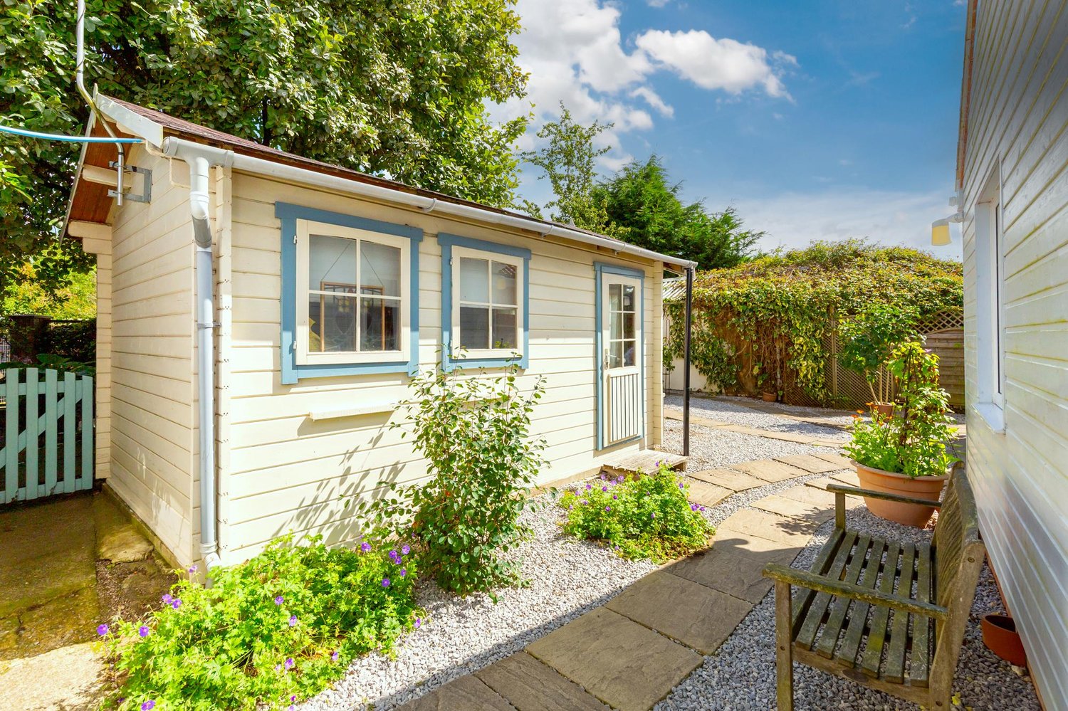 Throstlegate Main Street , Burnby, York