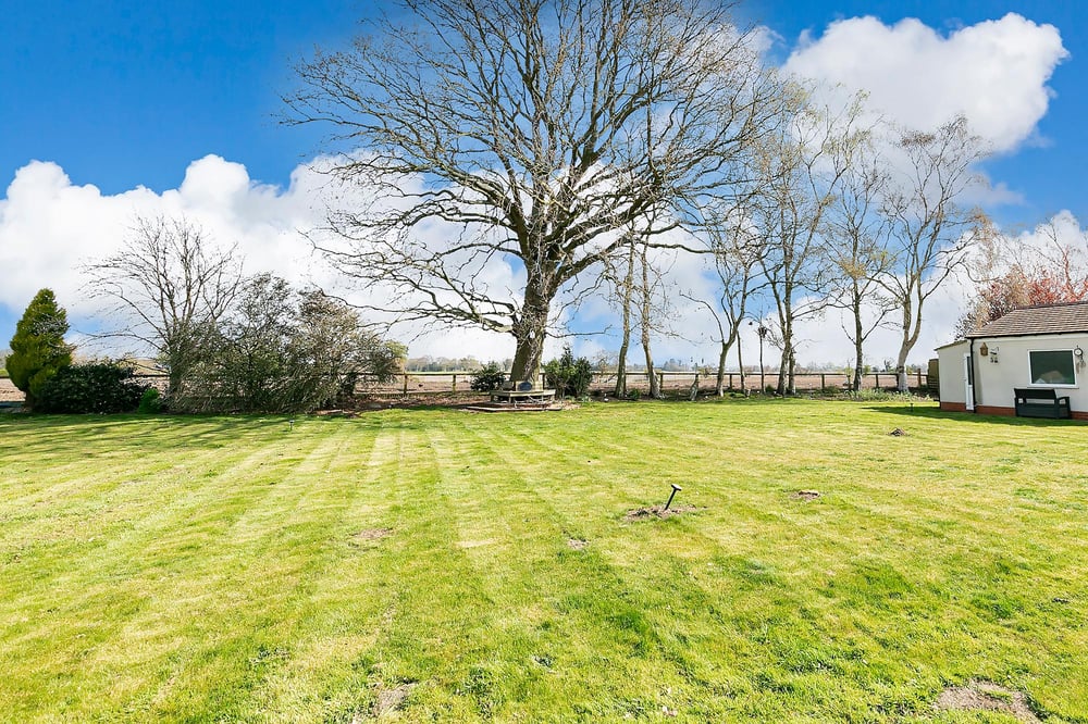 68 Selby Road, Holme-on-spalding-Moor, York