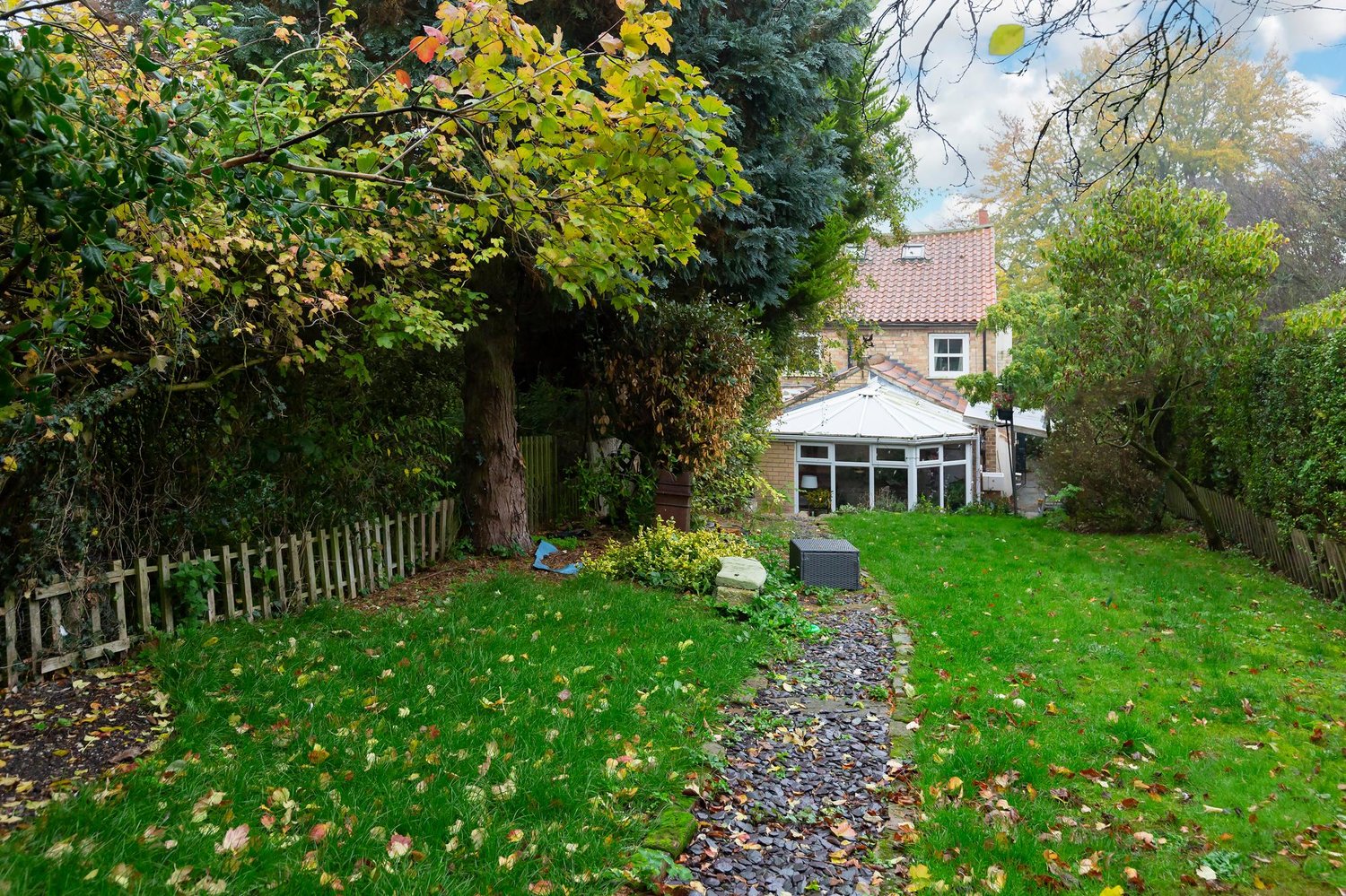 Mole End  Main Street, Millington, York