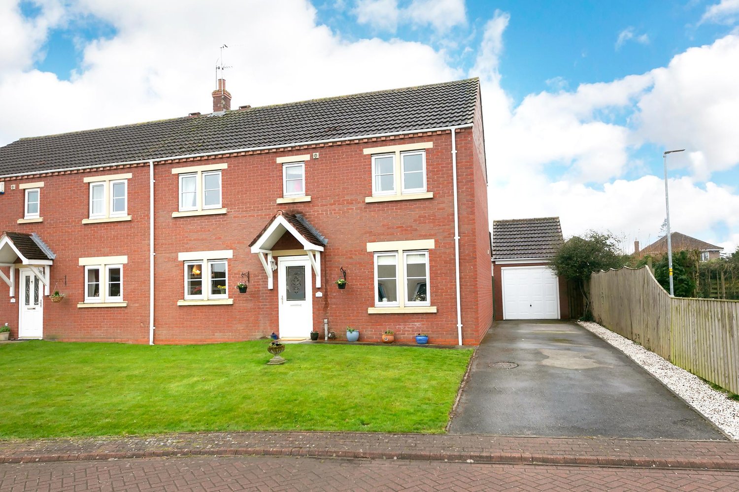 18 St. Oswalds Close, Wilberfoss, York