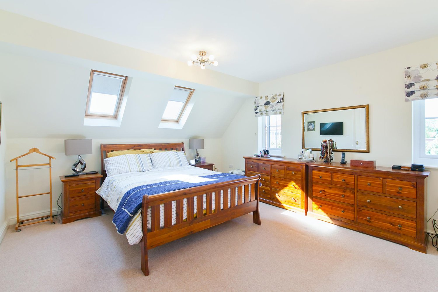 The Birches 5 New Pastures, Melbourne, York