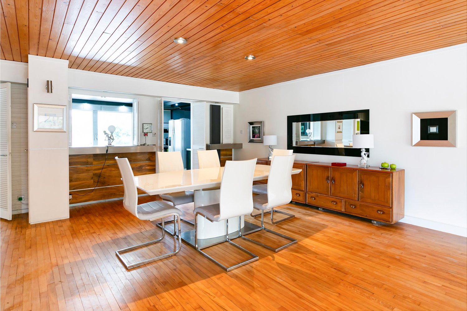 Puutalo Main Street, Elvington, York