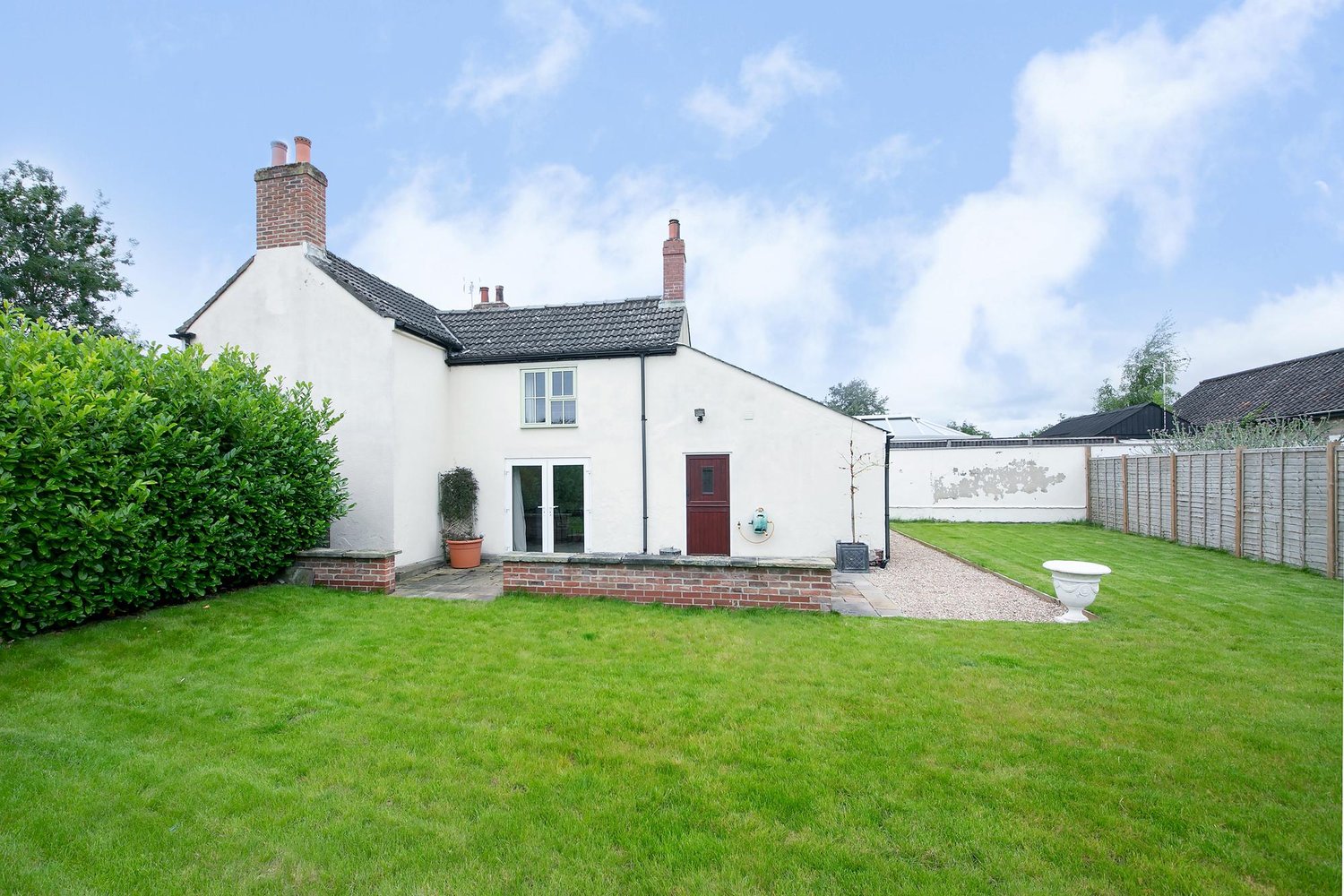 The Old Post Office Main Street, Burnby, York