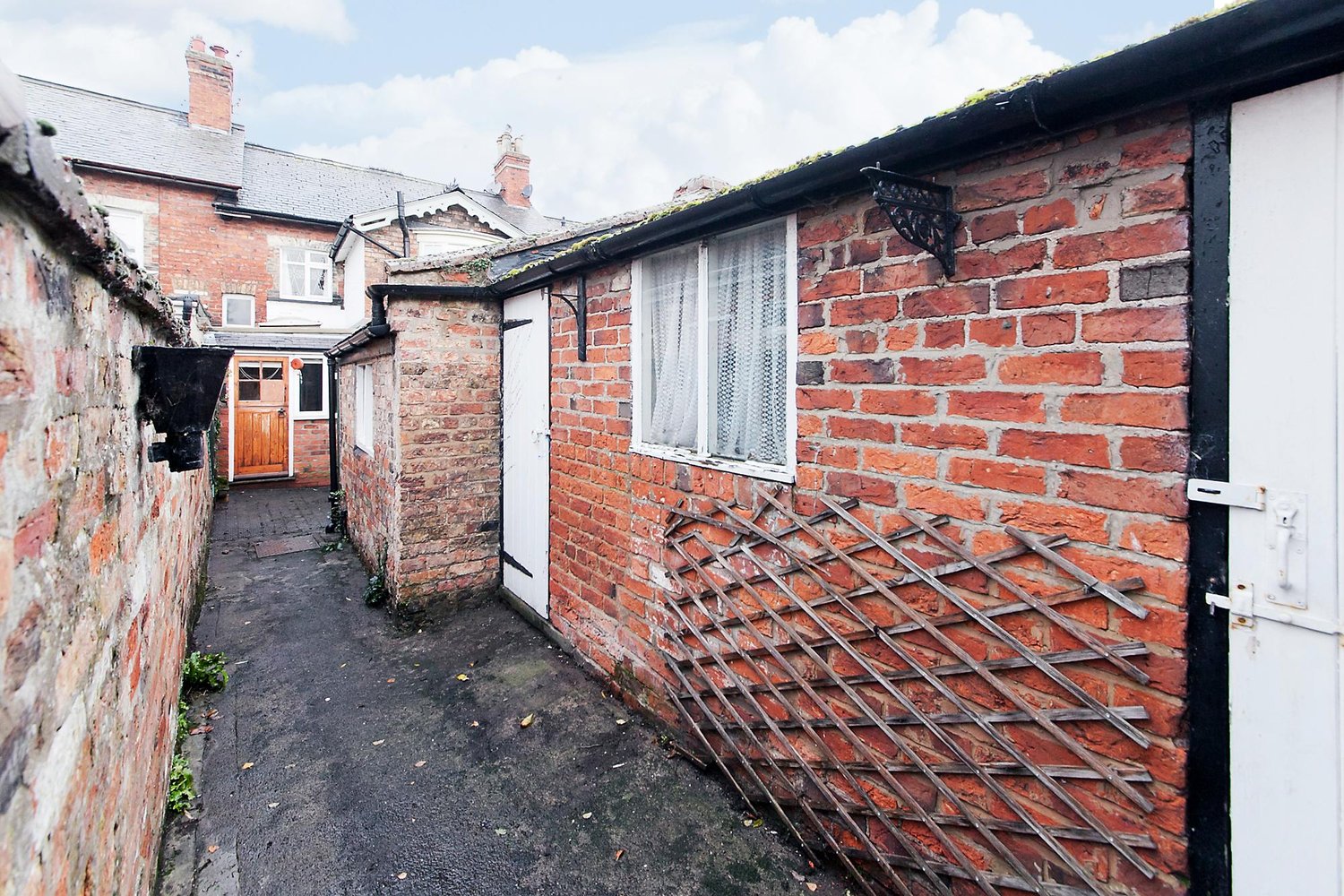 9 Church Lane, Elvington, York