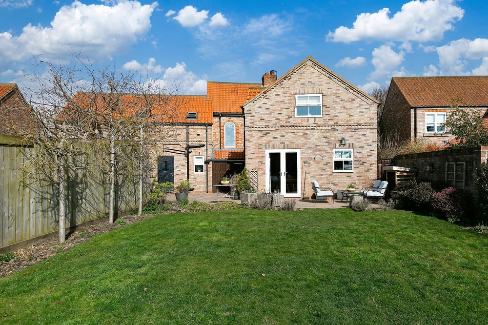 2 Main Street, Wheldrake, York