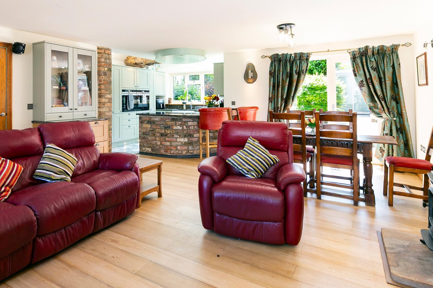 Serenbe Main Street, Ellerton, York