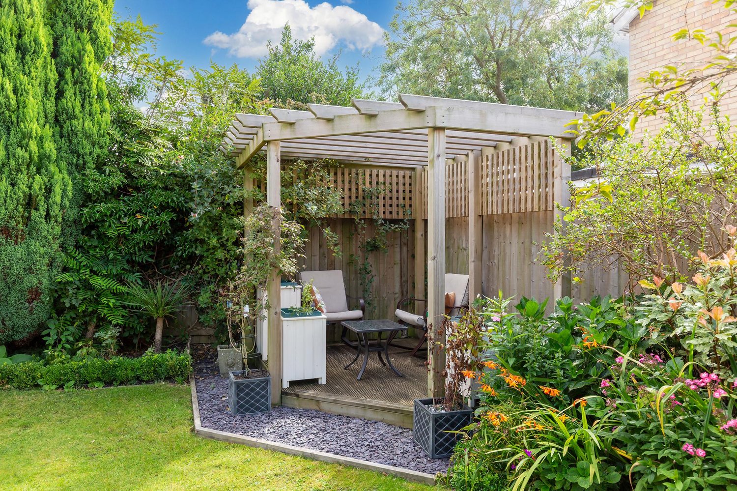 14 White House Grove, Elvington, York