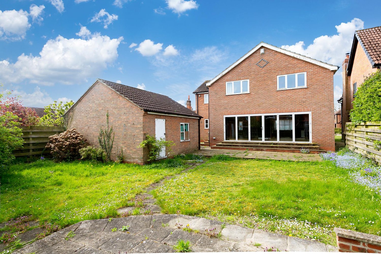 14 Park Close, Melbourne, York