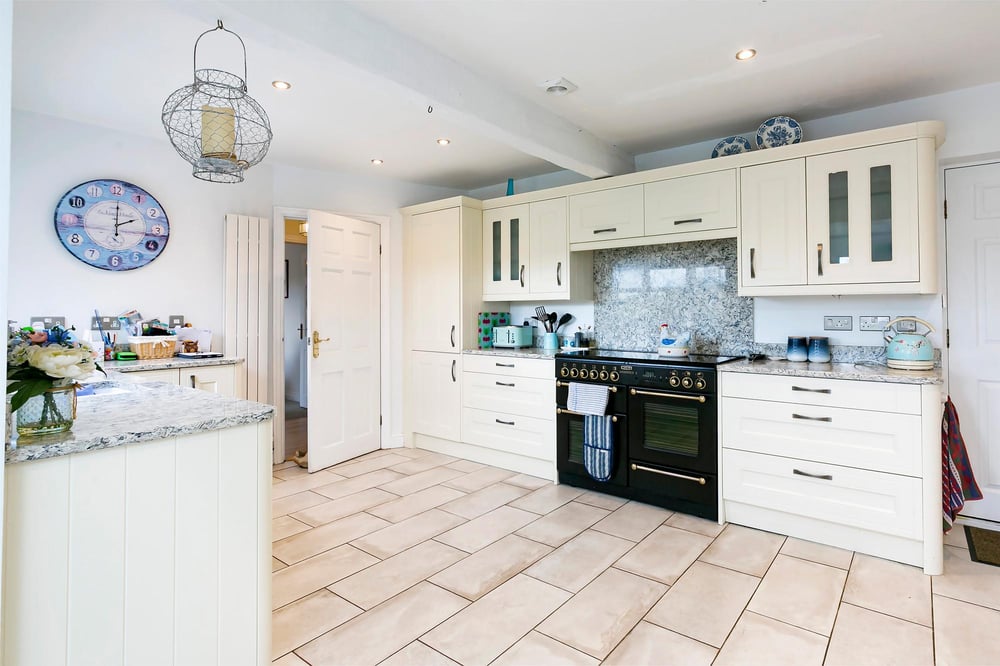 4 Forge Close, Melbourne, York