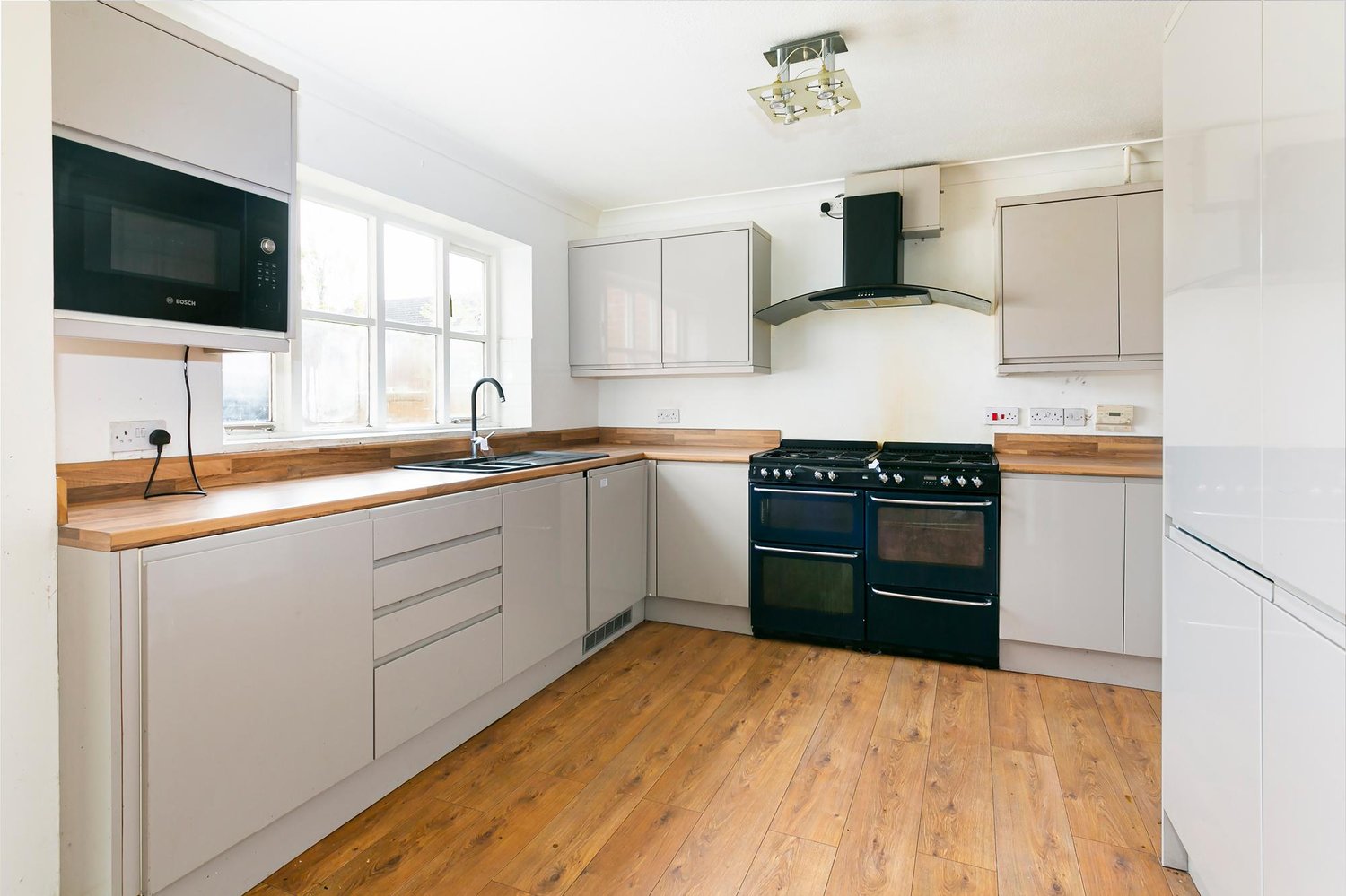 14 Park Close, Melbourne, York