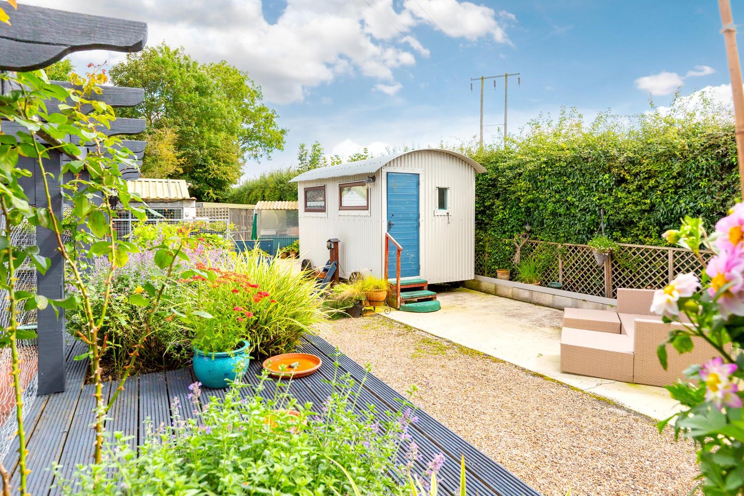 Throstlegate Main Street , Burnby, York