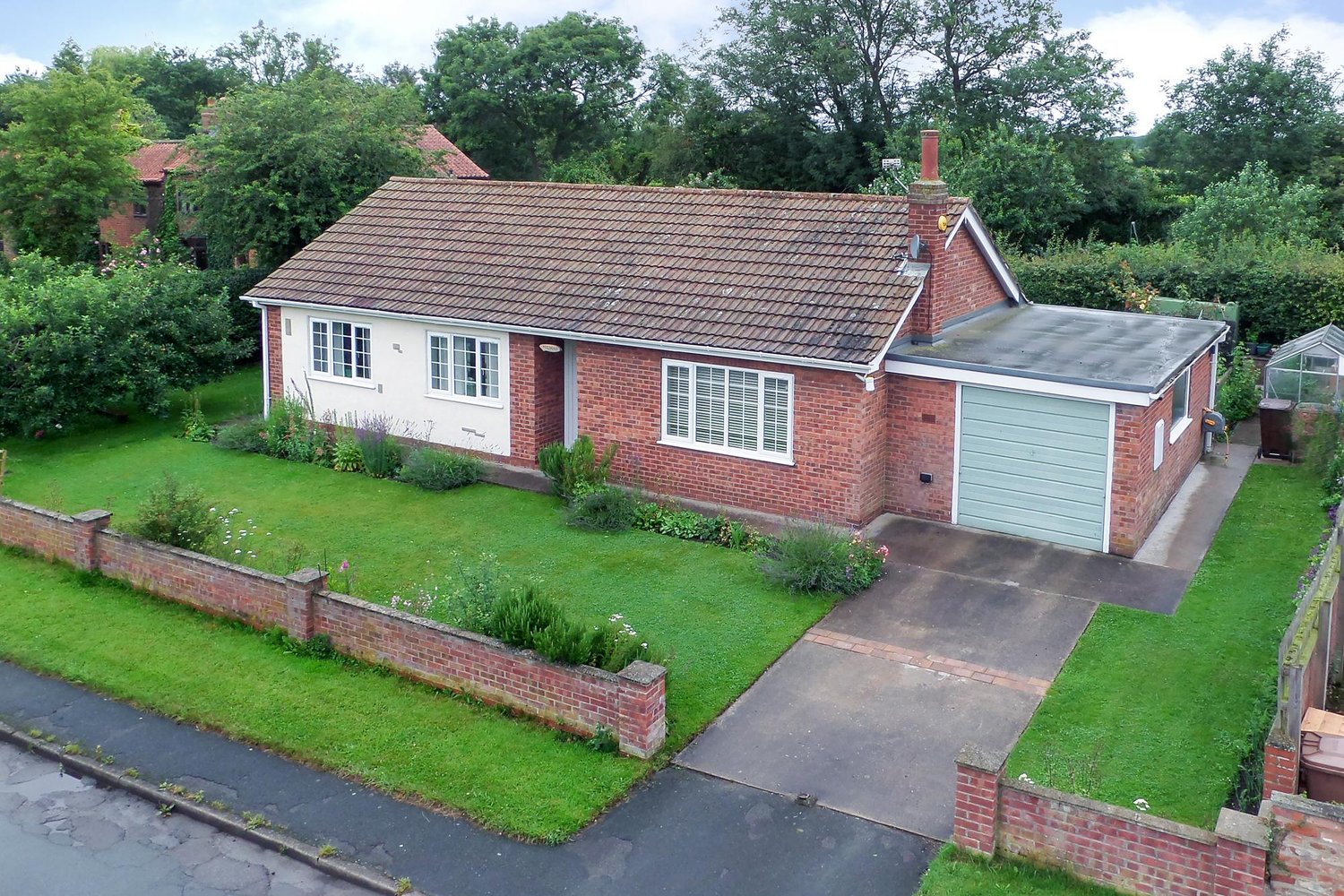 Midway Green Lane, East Cottingwith, York