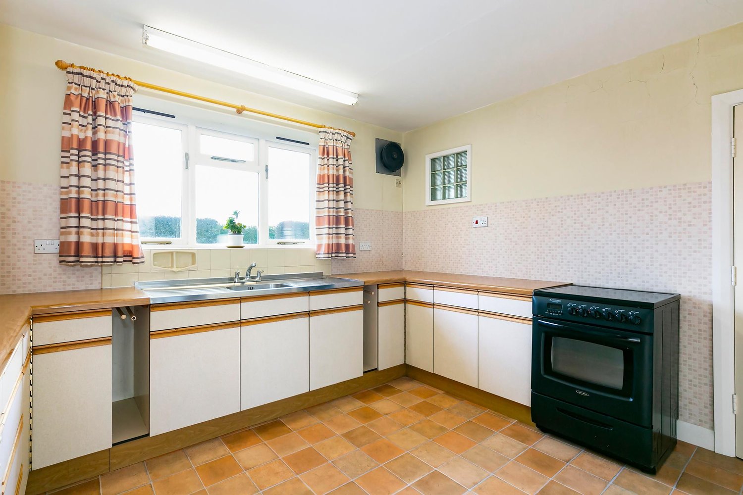 Holmfield Ring Beck Lane, Ellerker, Brough