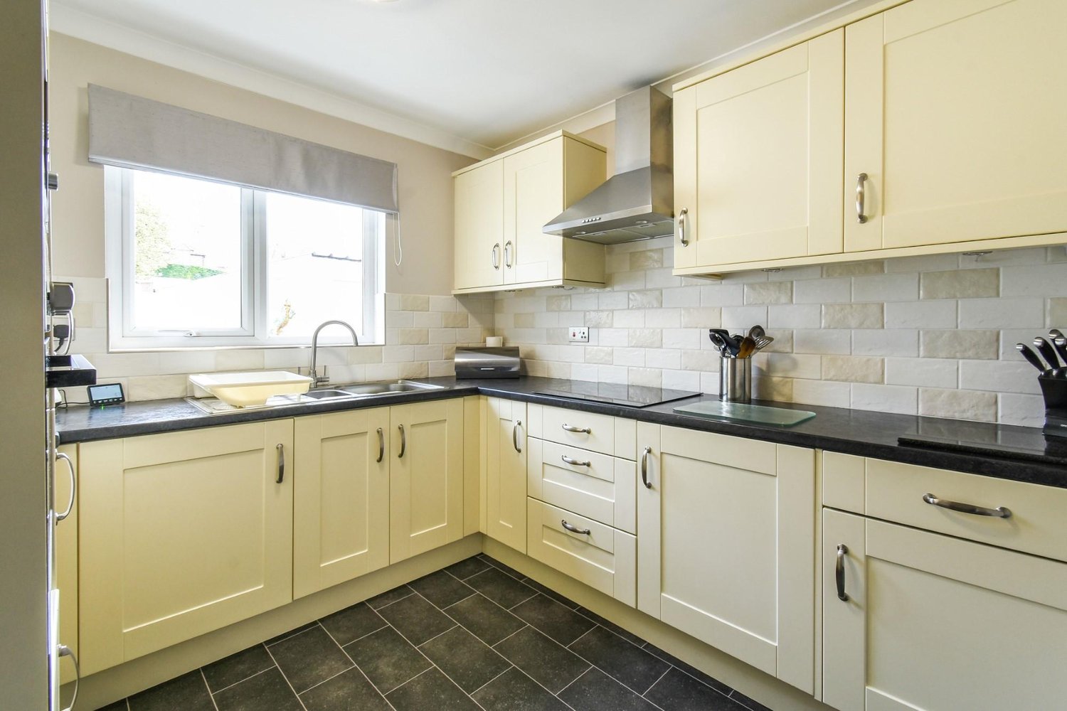 6 Ings Drive, North Newbald