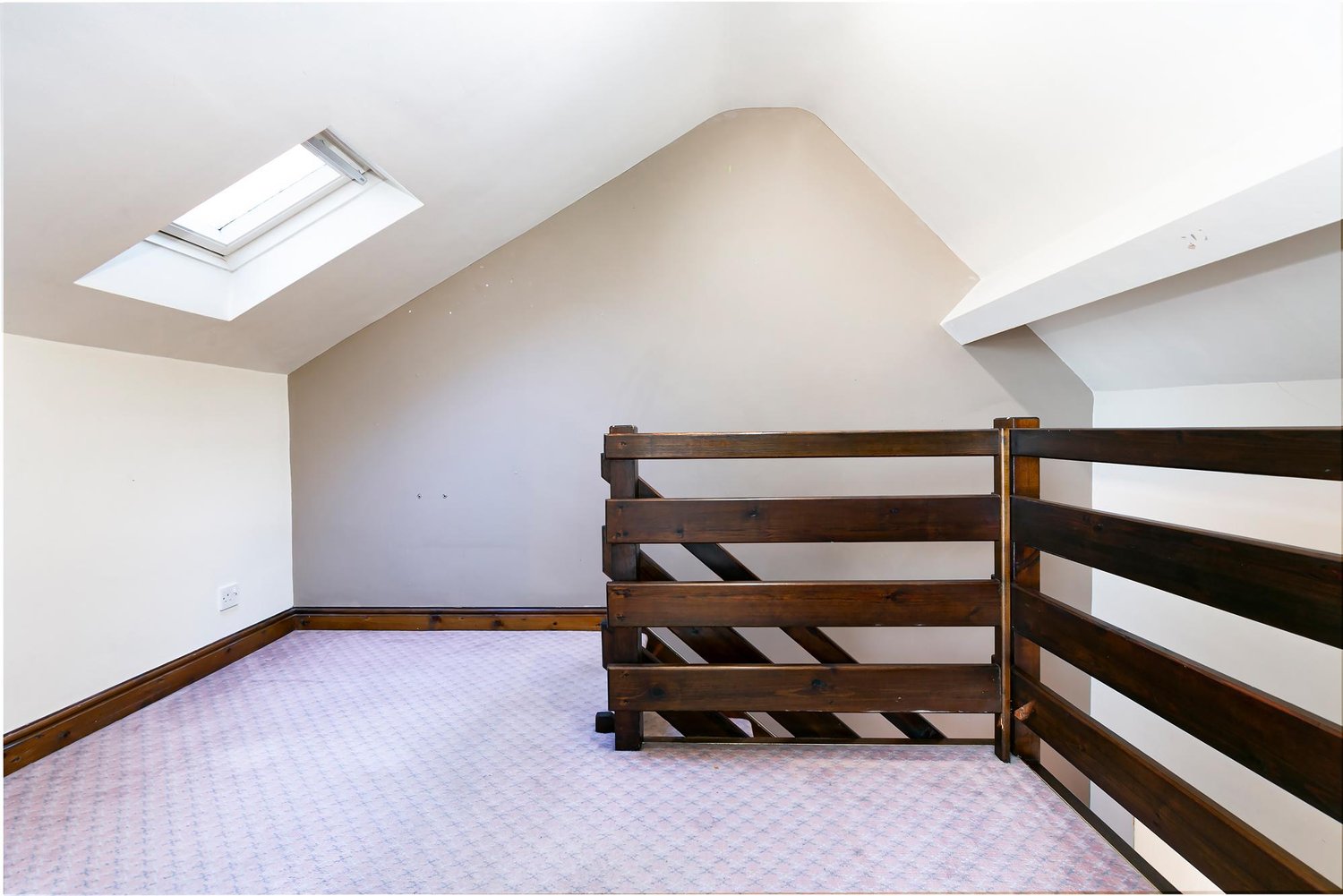 Wolds Inn Cottage  Driffield Road, Huggate, York