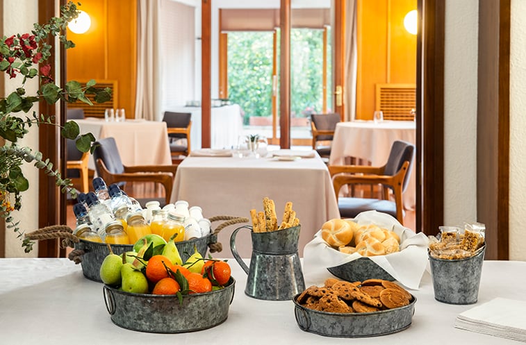 Il bar e il buffet