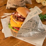 CARTA ANTIGRASSO APERTO 2 LATI FAST FOOD PFAS FREE 'TIMES' 32 G/M2 13x14 CM NATURALE PERGAMANA ANTIGRASSI (1000 UNITÀ)
