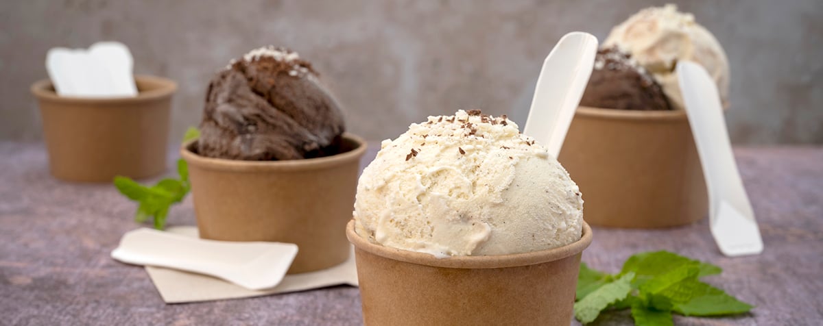 Coppette kraft per gelato con cucchiaini monouso per servizio takeaway