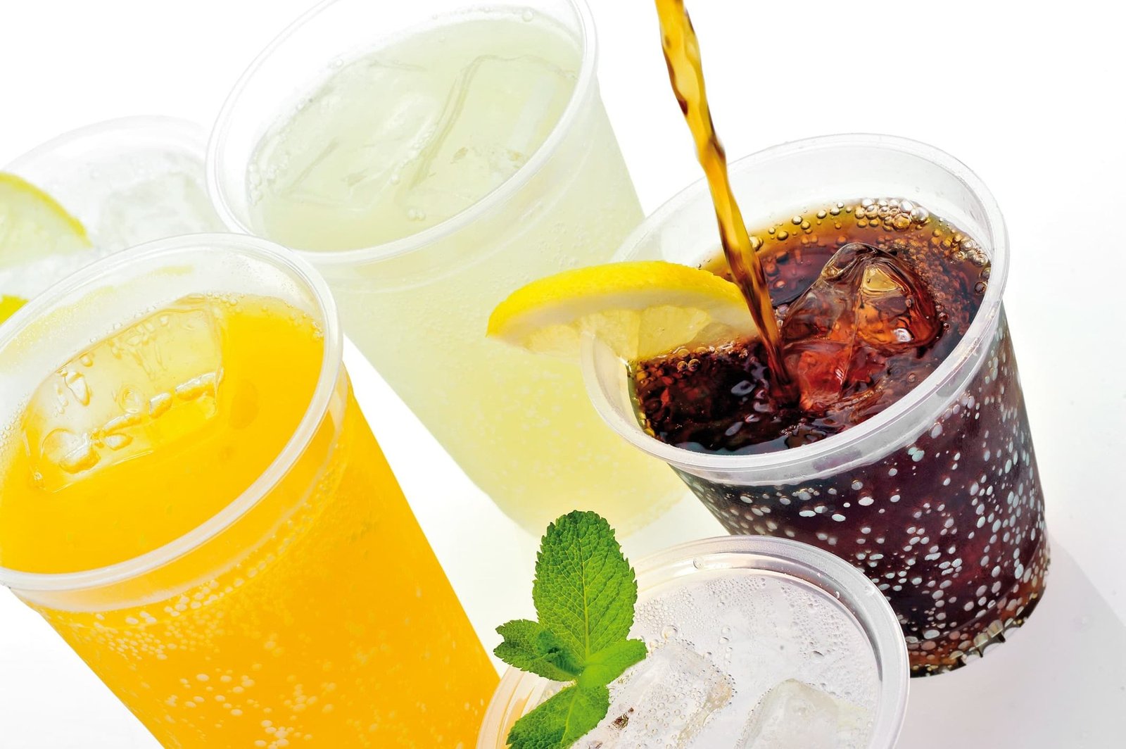 Bicchieri di plastica per bibite, succhi e bevande fredde