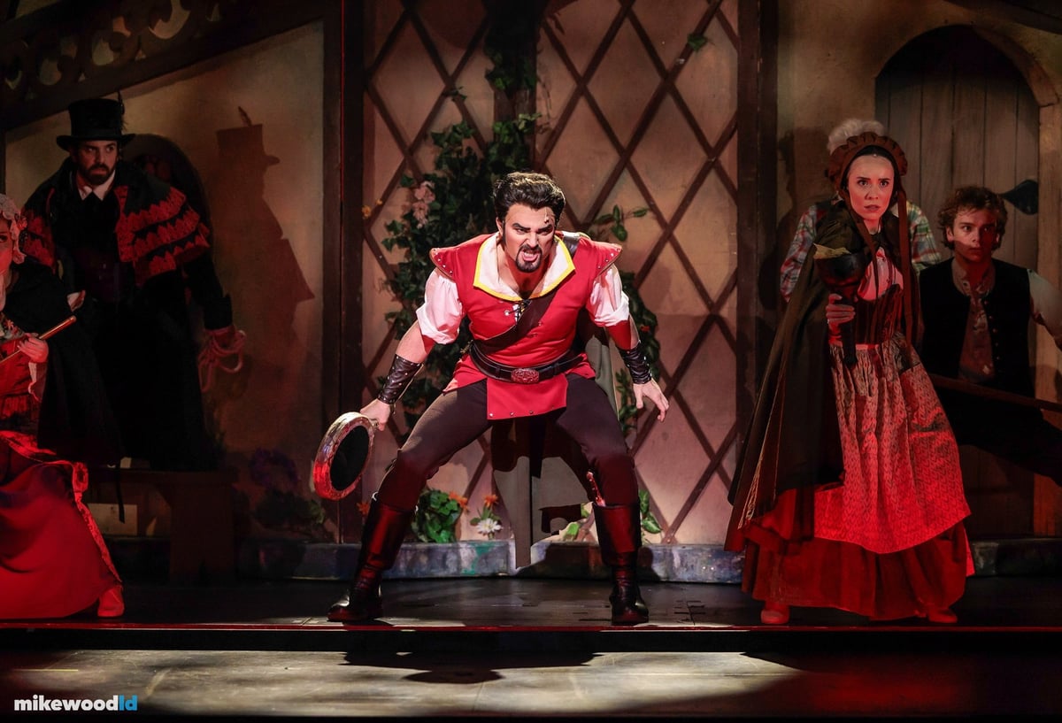 Beauty & The Beast, production photo