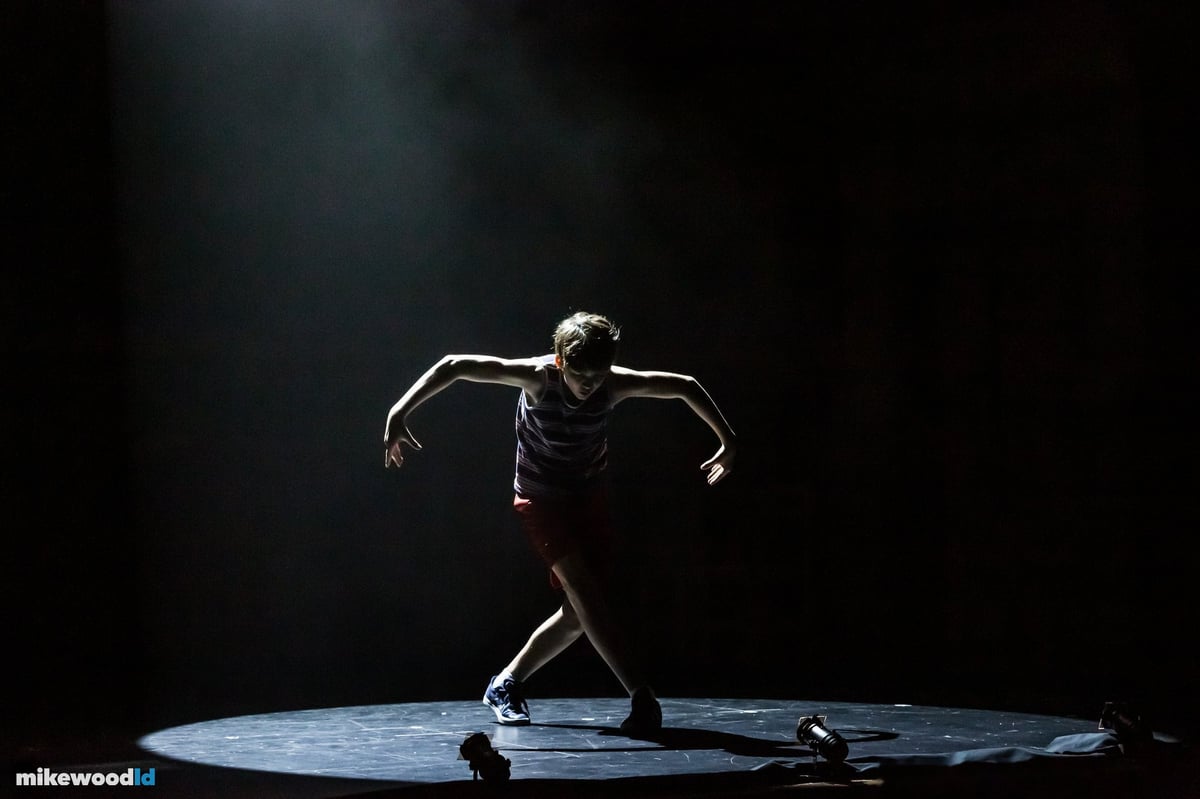 Billy Elliot, production photo