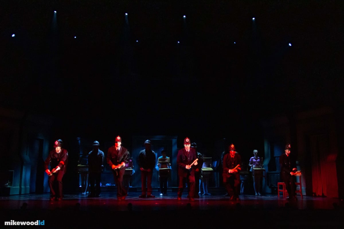 Billy Elliot, production photo