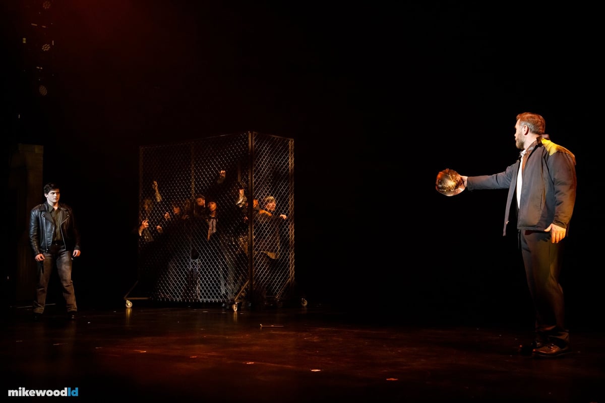 Billy Elliot, production photo
