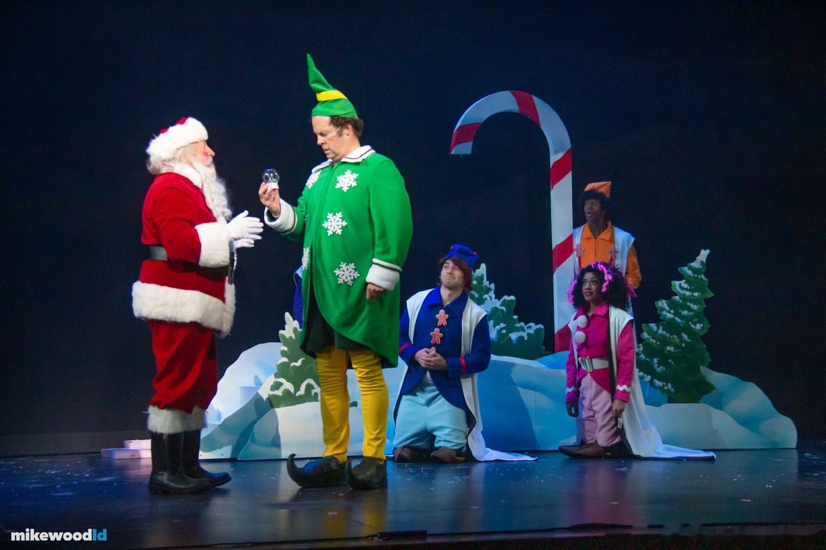 Elf, production photo