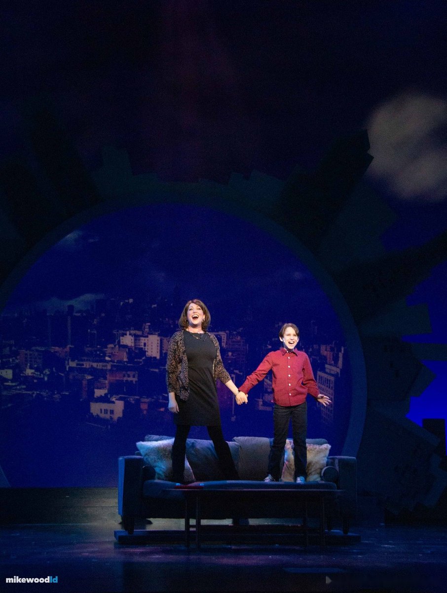 Elf, production photo