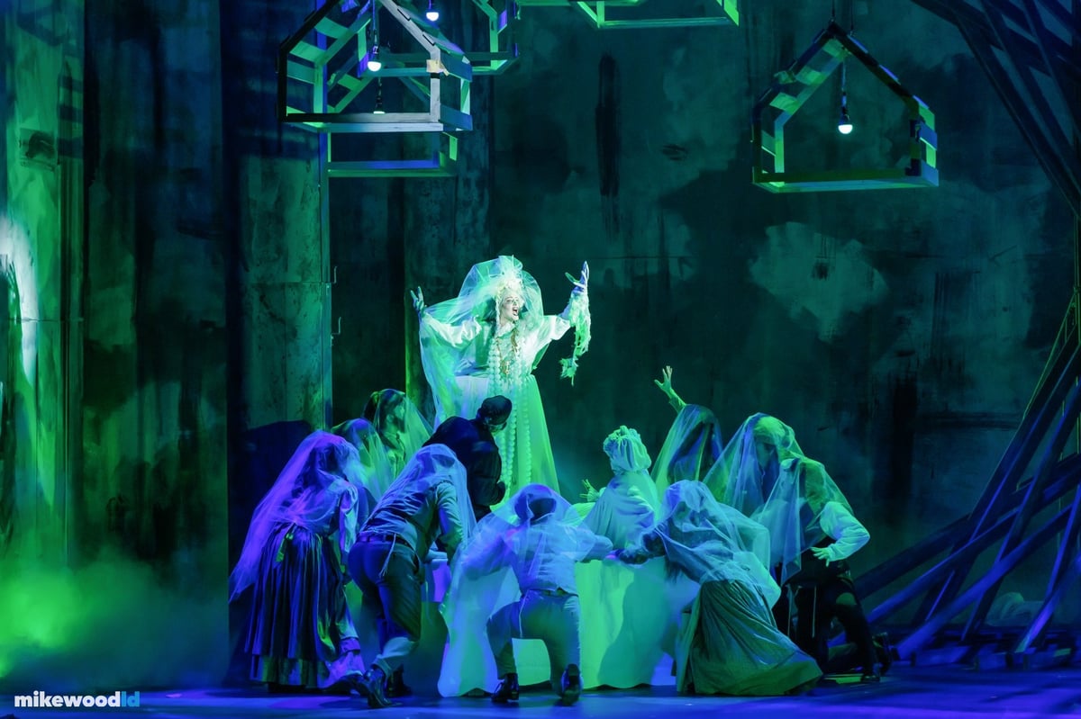 Fiddler on the Roof, production photo