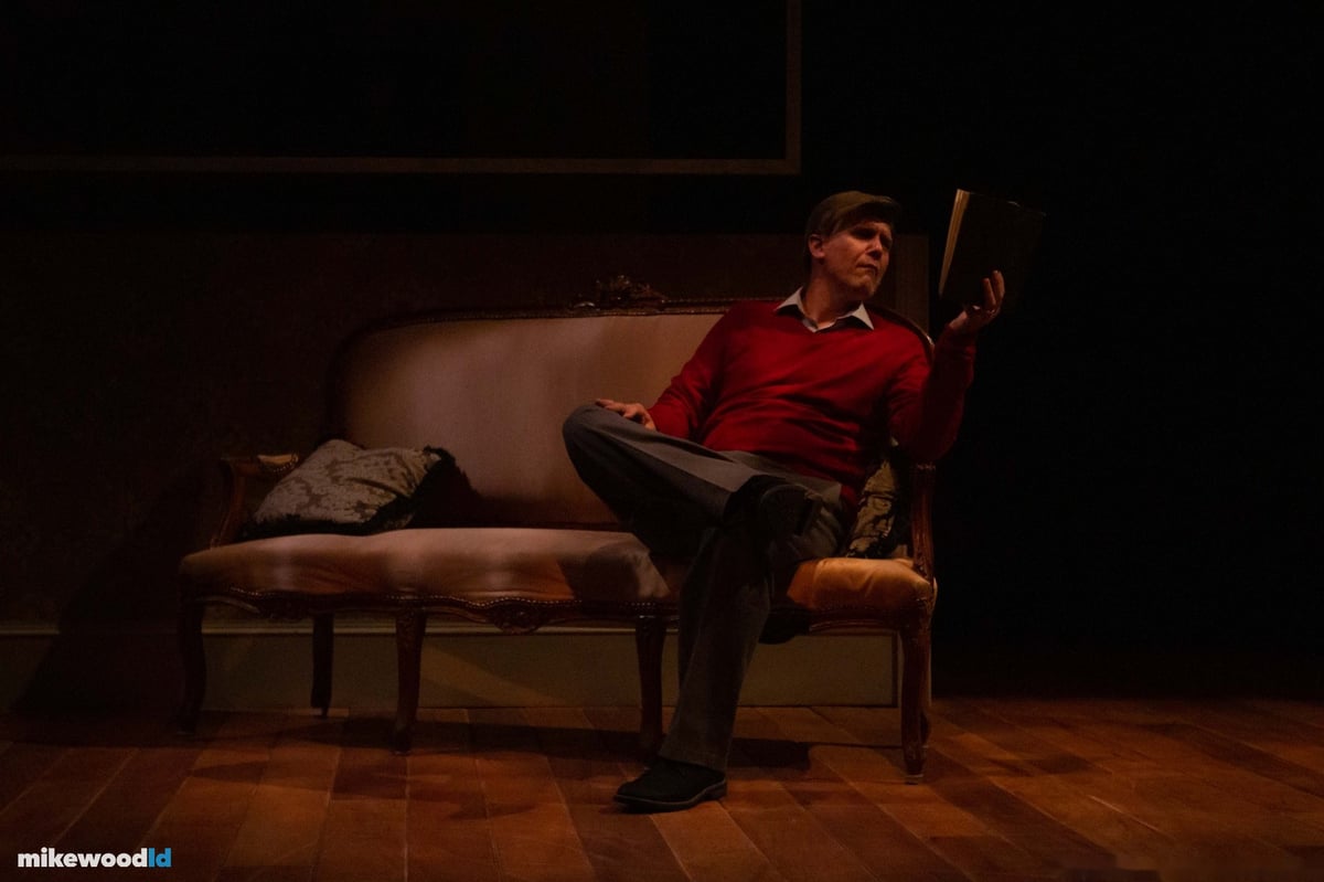 Fun Home, production photo