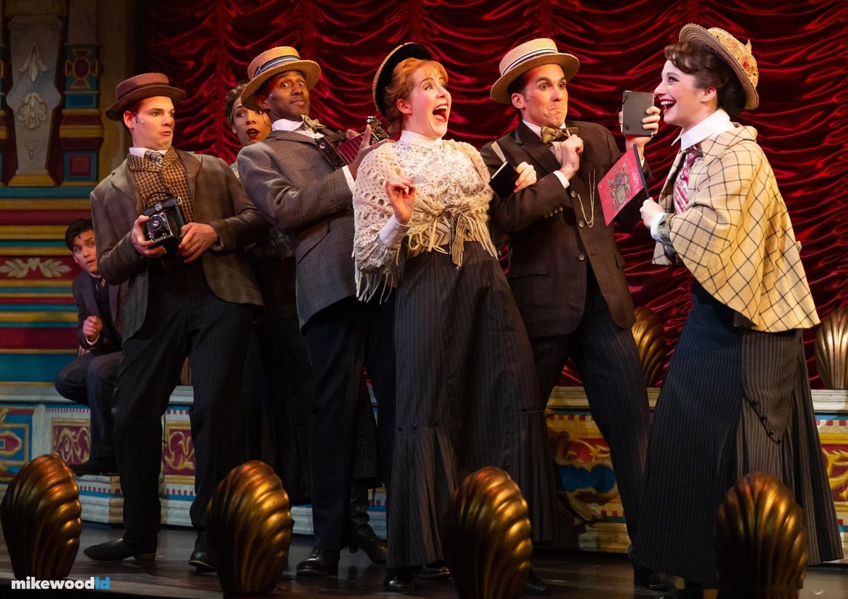 A Gentleman's Guide to Love and Murder, production photo