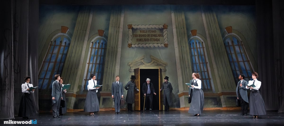 Mary Poppins, production photo