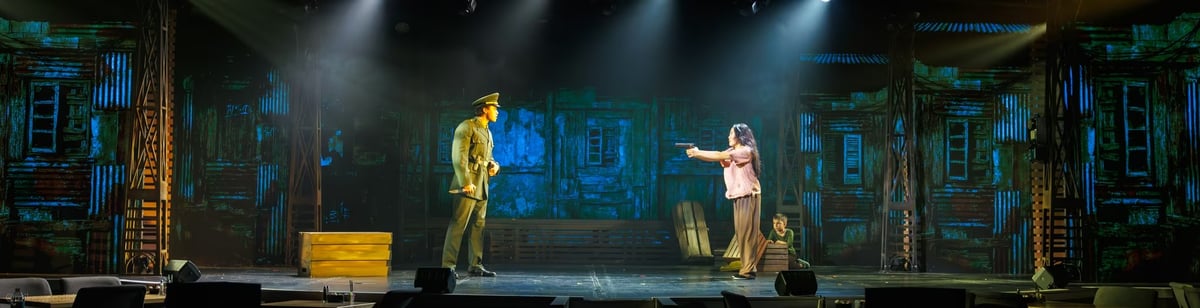 Miss Saigon, production photo