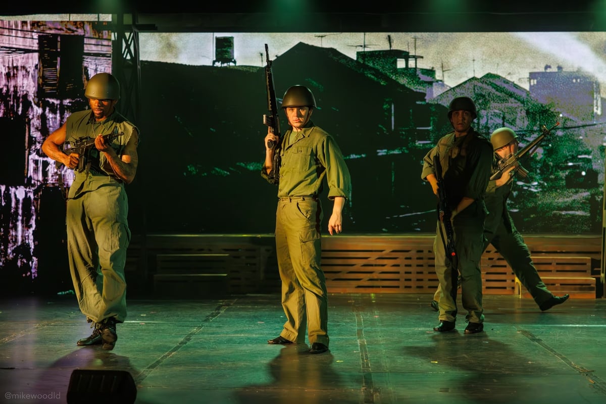 Miss Saigon, production photo