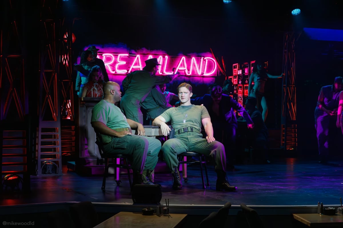 Miss Saigon, production photo