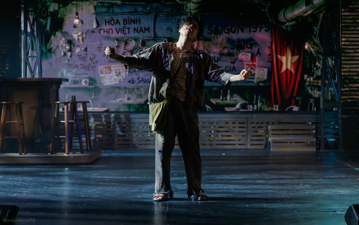 Miss Saigon, production photo