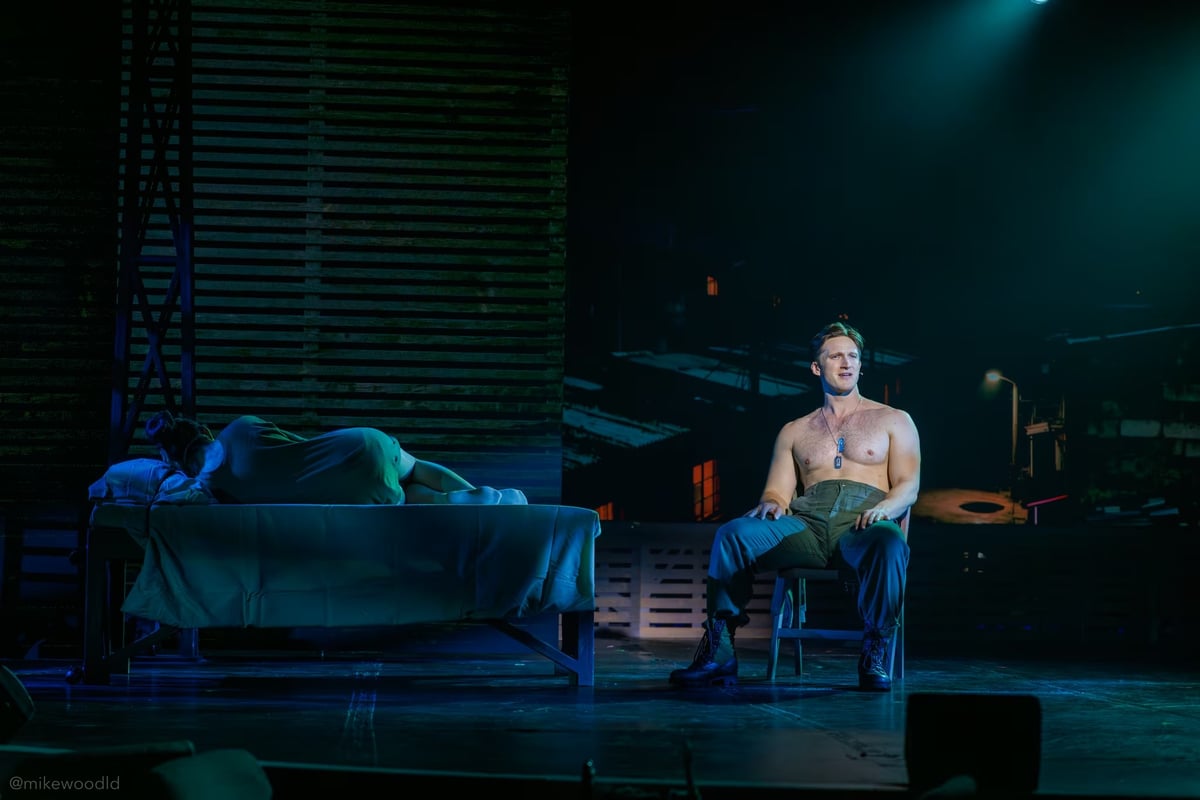 Miss Saigon, production photo