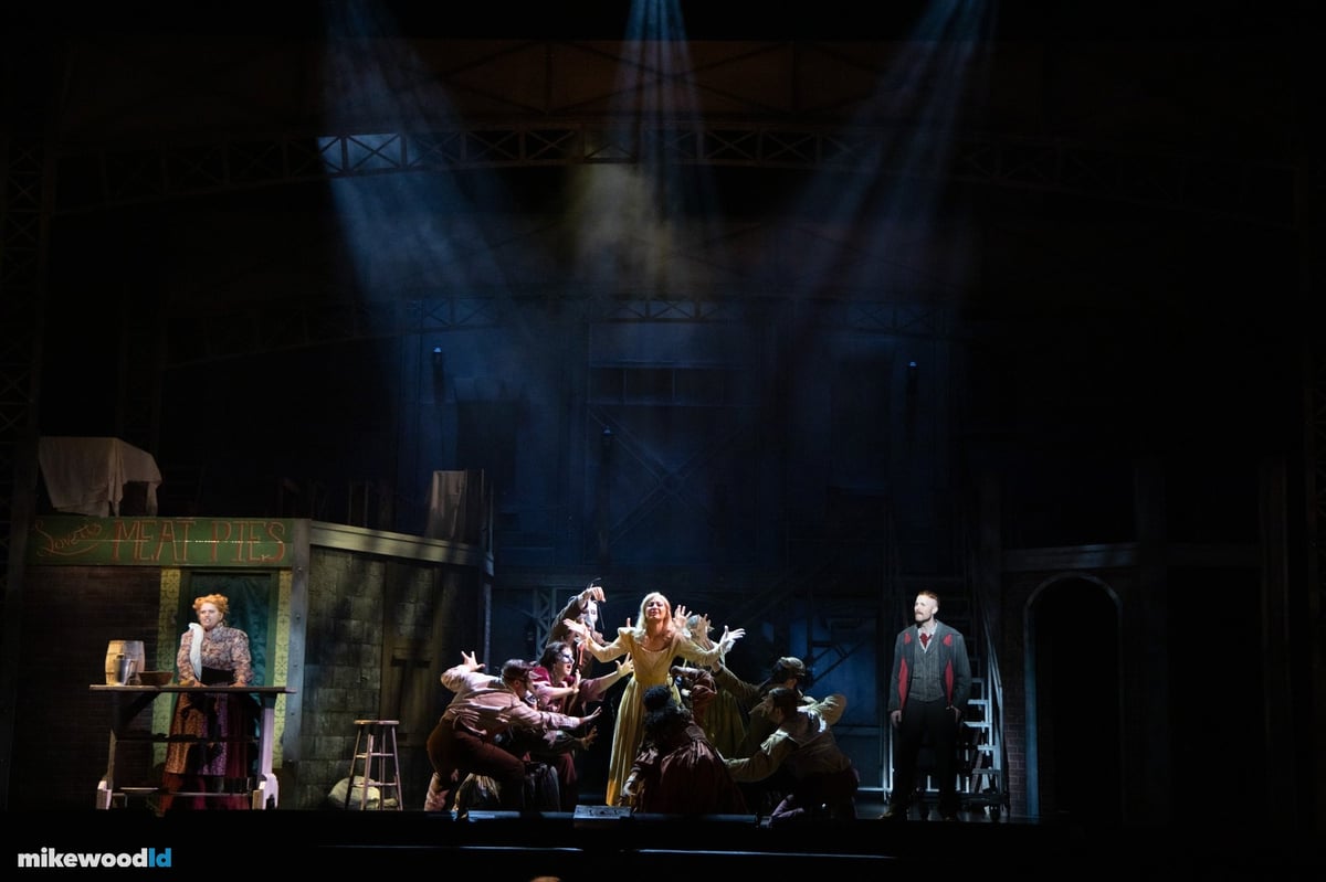 Sweeney Todd, production photo