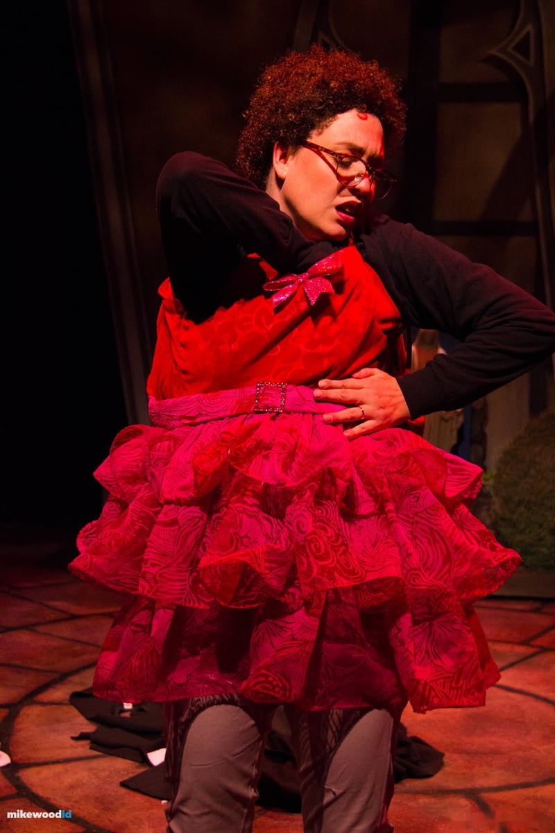 The Divine Sister, production photo