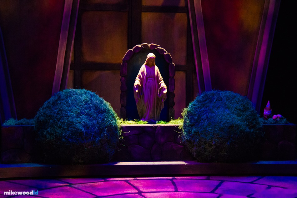 The Divine Sister, production photo