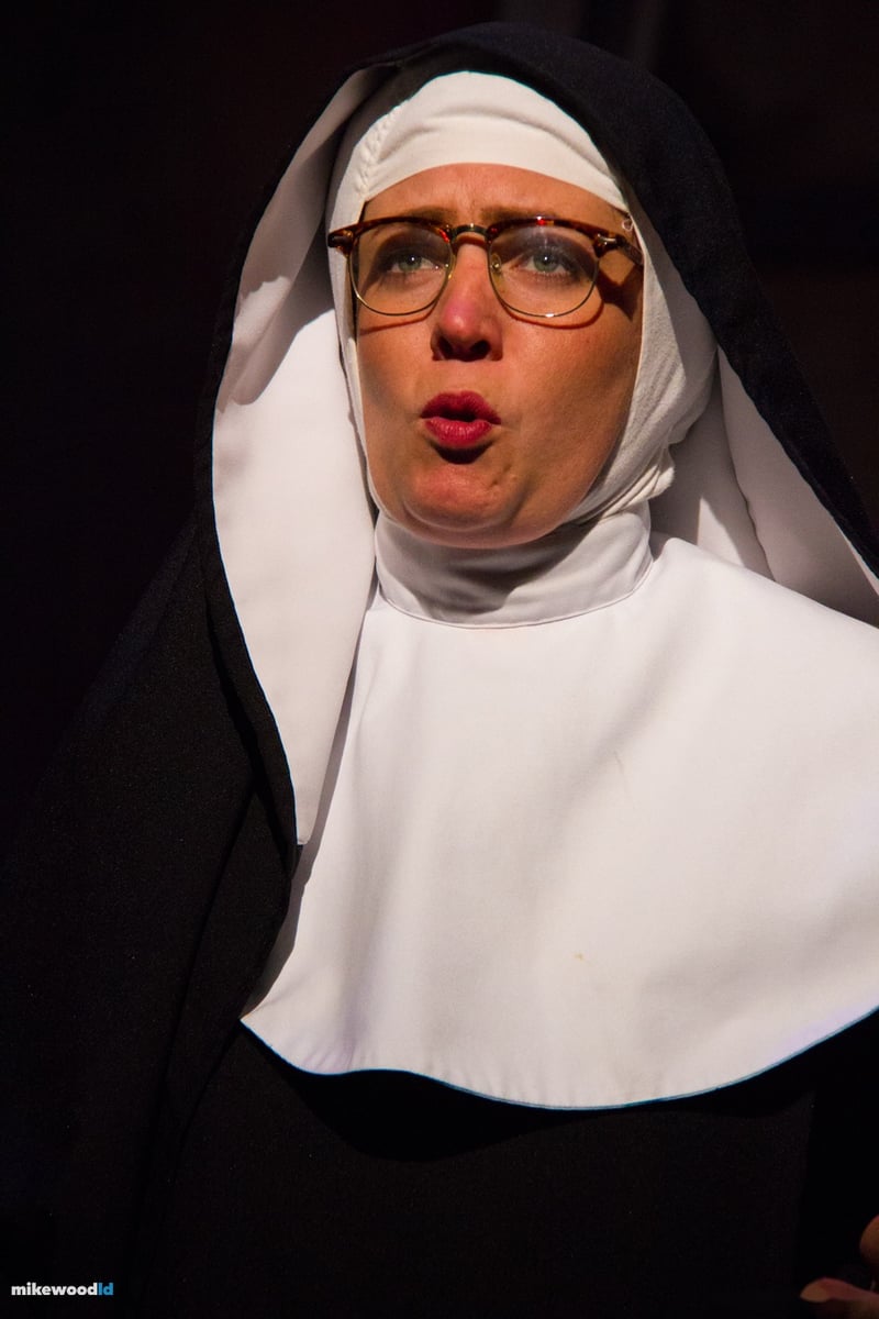 The Divine Sister, production photo